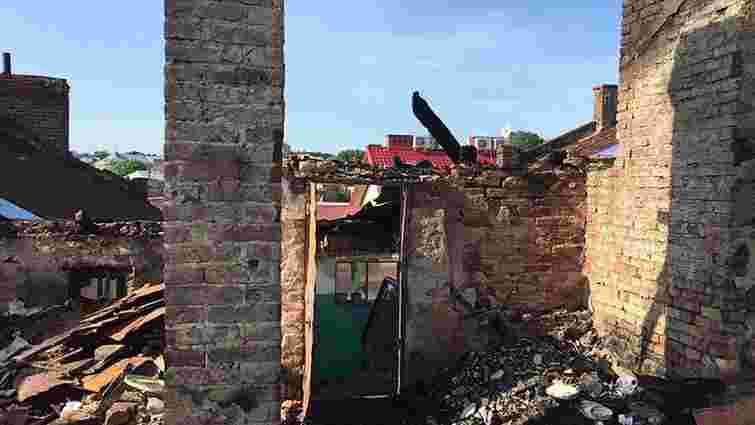 На відновлення даху після пожежі у будинку в Шевченківському районі витратять ₴500 тис.