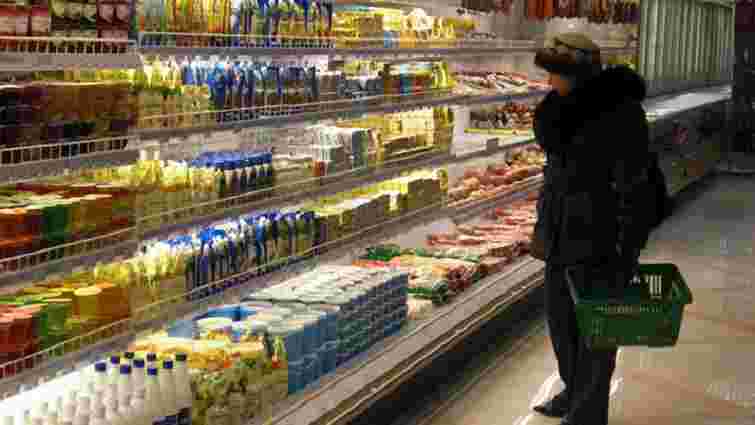 Кабмін скасував держрегулювання цін на молоко, м'ясо, цукор та хліб
