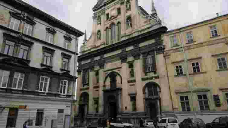 У Львові оголосили про збір  $425 тис. на відновлення фресок костелу Єзуїтів