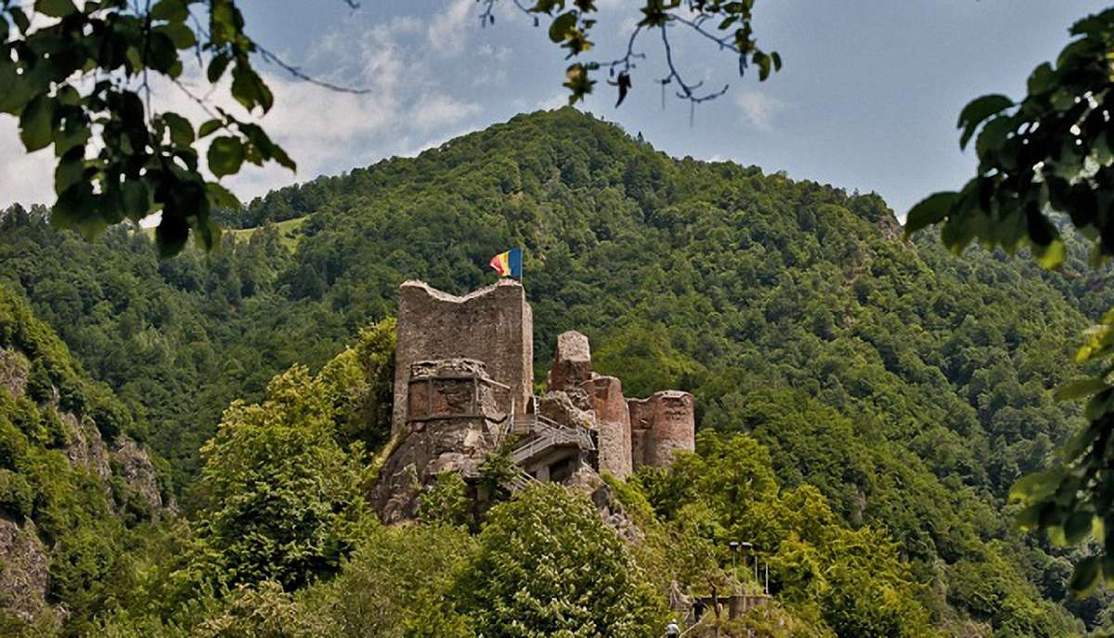 Фото замку дракули у трансільванії