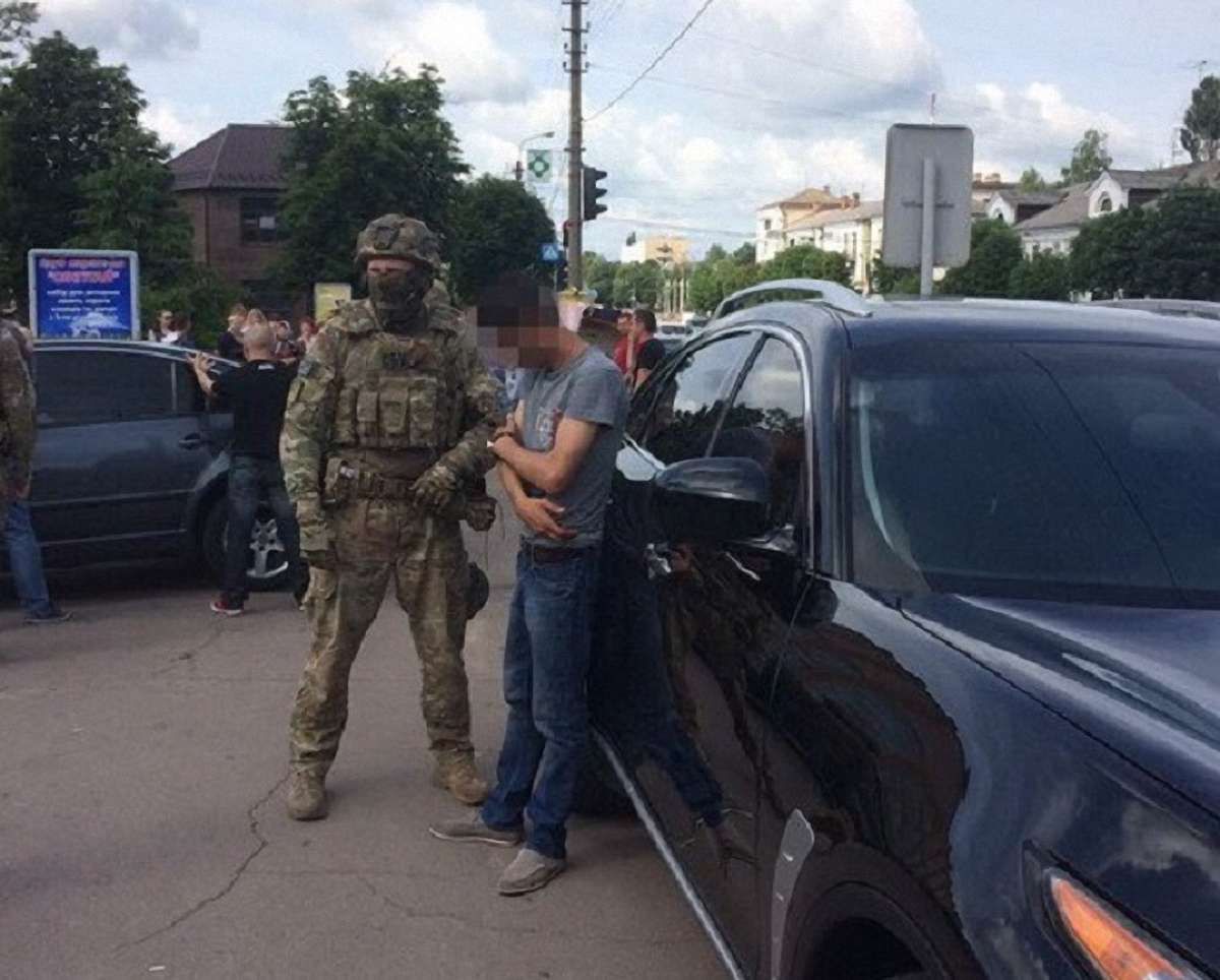 На Житомирщині злочинці планували підірвати стратегічну будівлю