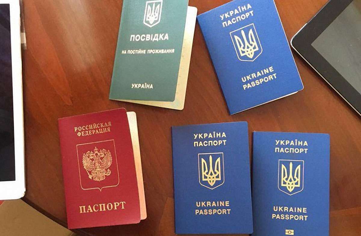 У Києві працівники міграційної служби видавали фіктивні документи російським злочинцям