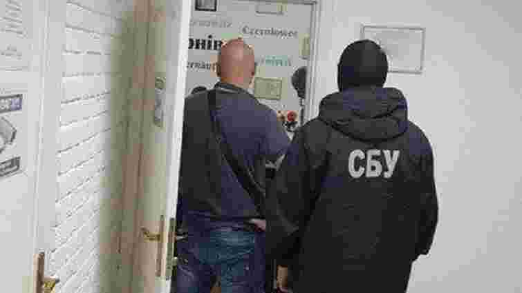 У Чернівцях заарештували чиновницю міськради через підозру в хабарництві