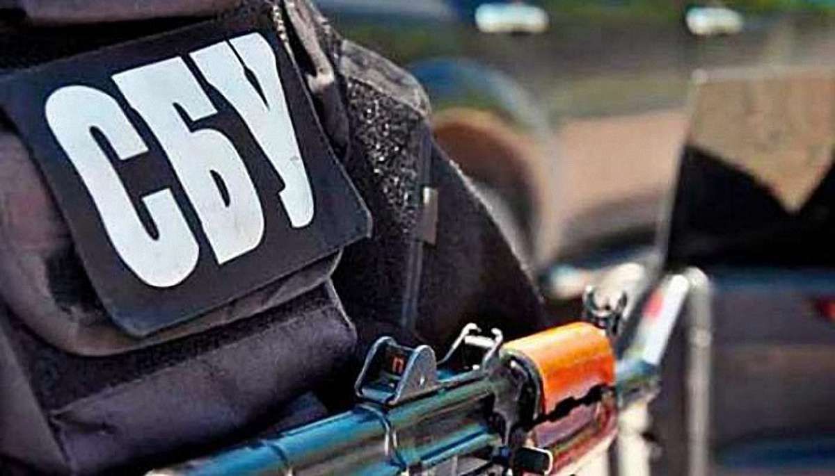 Контрабандист наркотиків на Луганщині намагався підпалити працівників СБУ
