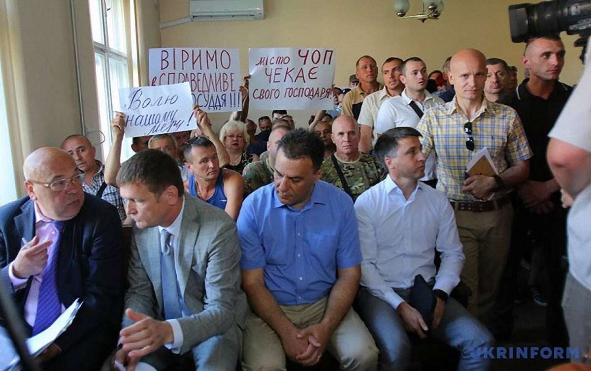 Суд у 10 разів зменшив заставу підозрюваному у хабарництві мерові Чопа