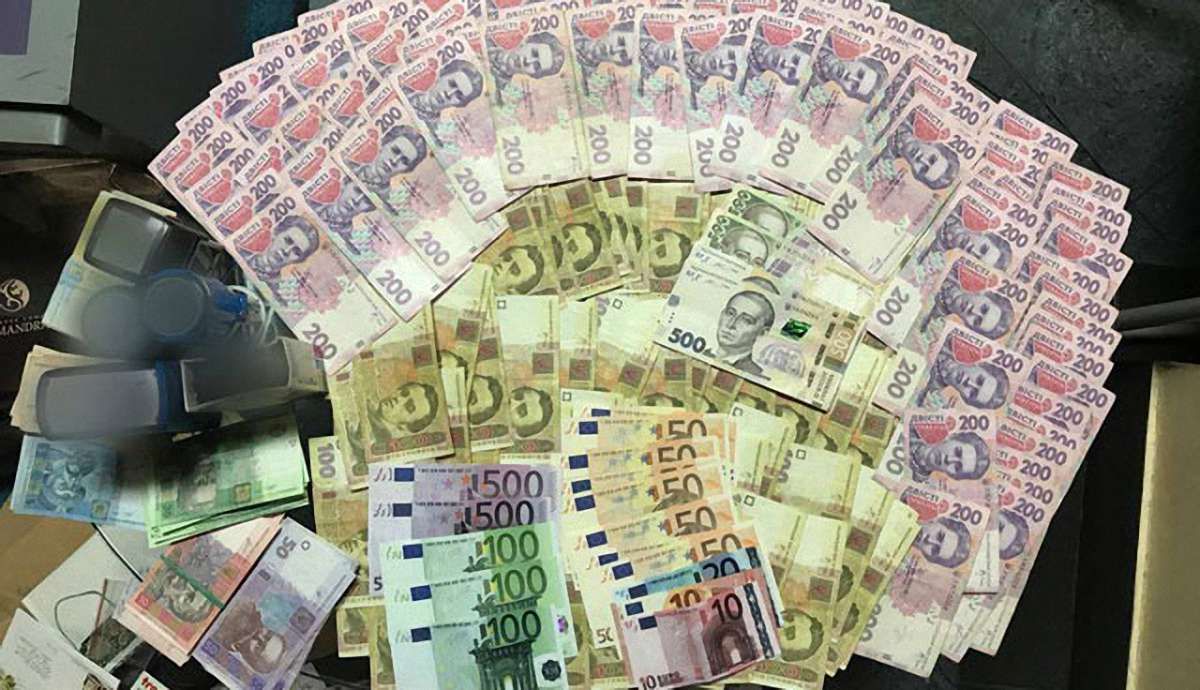 Наближений до Януковича олігарх відмив майже ₴4,5 млрд на страхових угодах, - СБУ