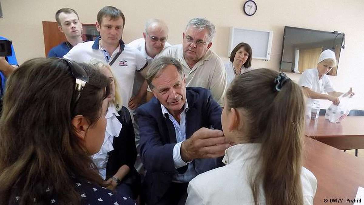 У Львові німецький хірург безкоштовно прооперує 30 дітей
