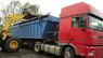 Біля Києва поліція затримала дві вантажівки зі сміттям зі Львова