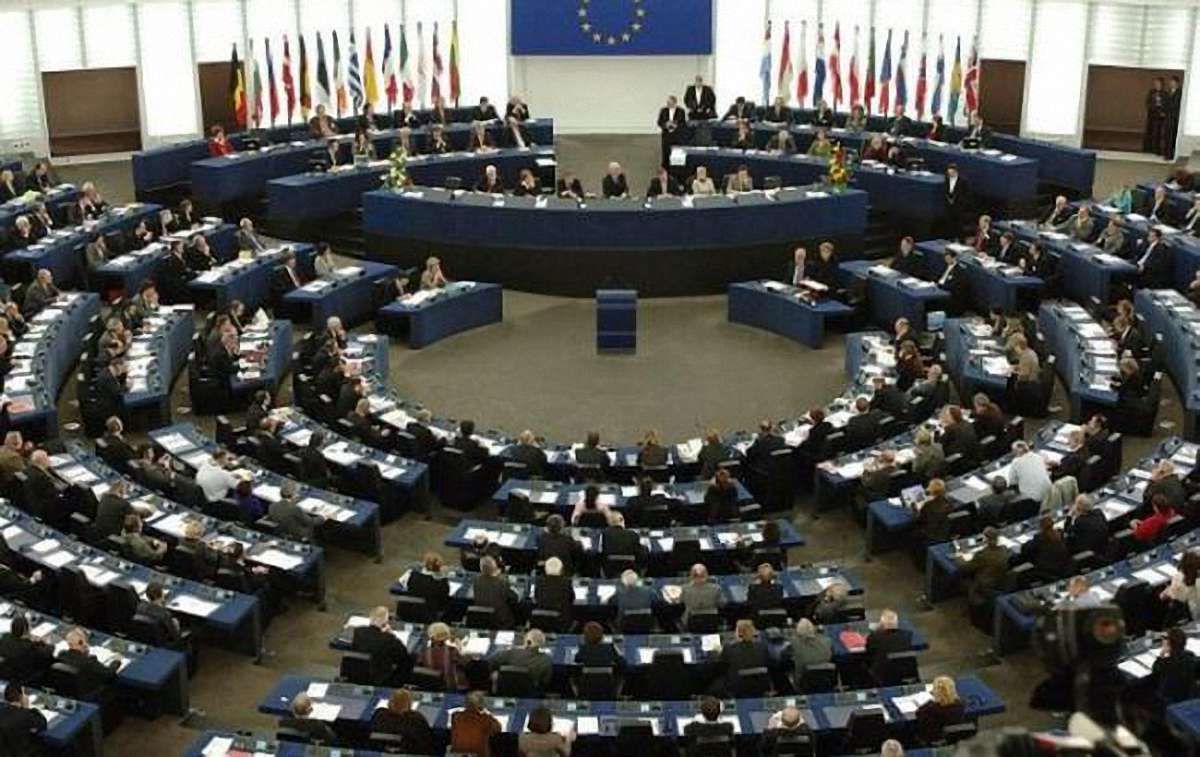 Міністри Ради ЄС без обговорення вирішили продовжити санкції проти Росії