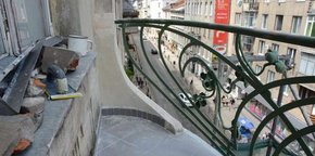 У центрі Львова реставрують довоєнні балкони