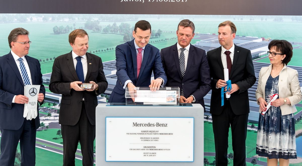 Mercedes-Benz розпочав будівництво першого заводу в Польщі