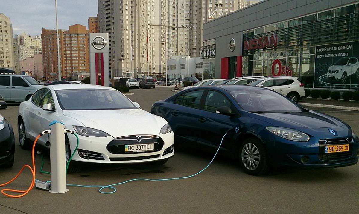 У 2017 році українці придбали втричі більше електроавтомобілів, ніж торік