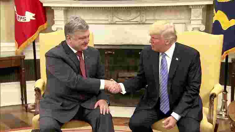 Президент США на зустрічі з Порошенком неправильно назвав Україну, - Washington Post