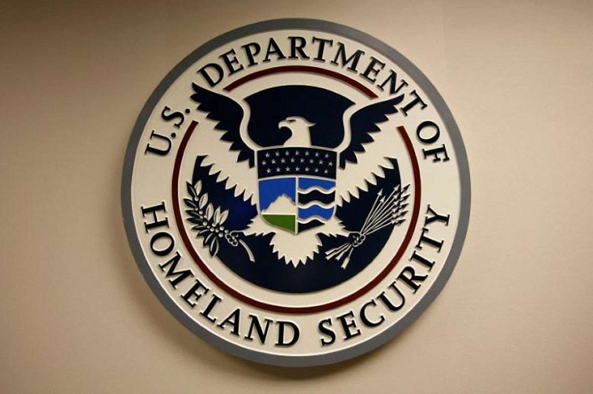 Російські хакери атакували 21 штат під час виборів у США, – Департамент нацбезпеки