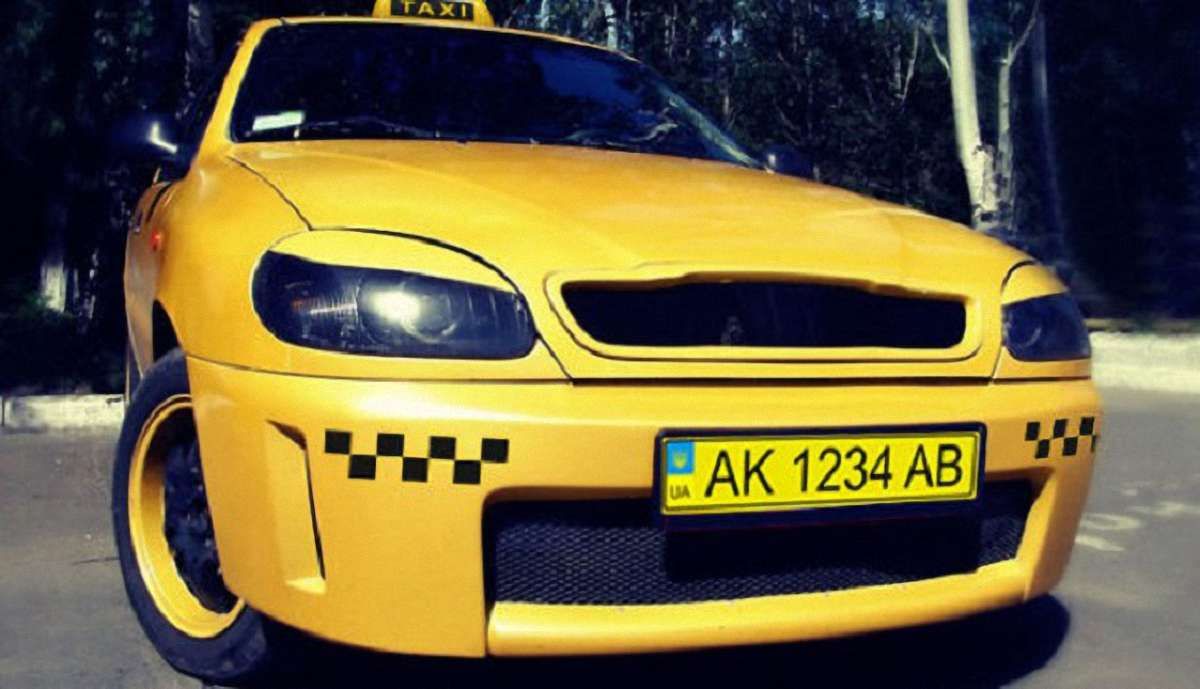 Ліцензійні таксі зобов'яжуть їздити на номерах жовтого кольору

