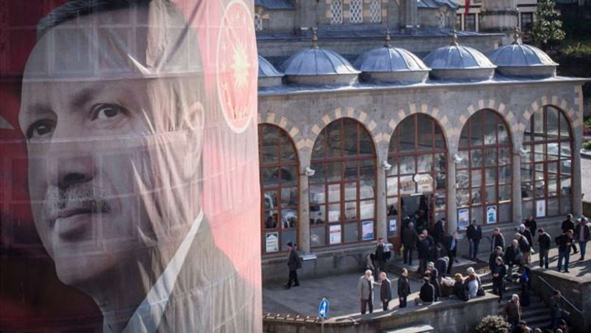 Туреччина вилучить зі шкільних підручників теорію еволюції Дарвіна