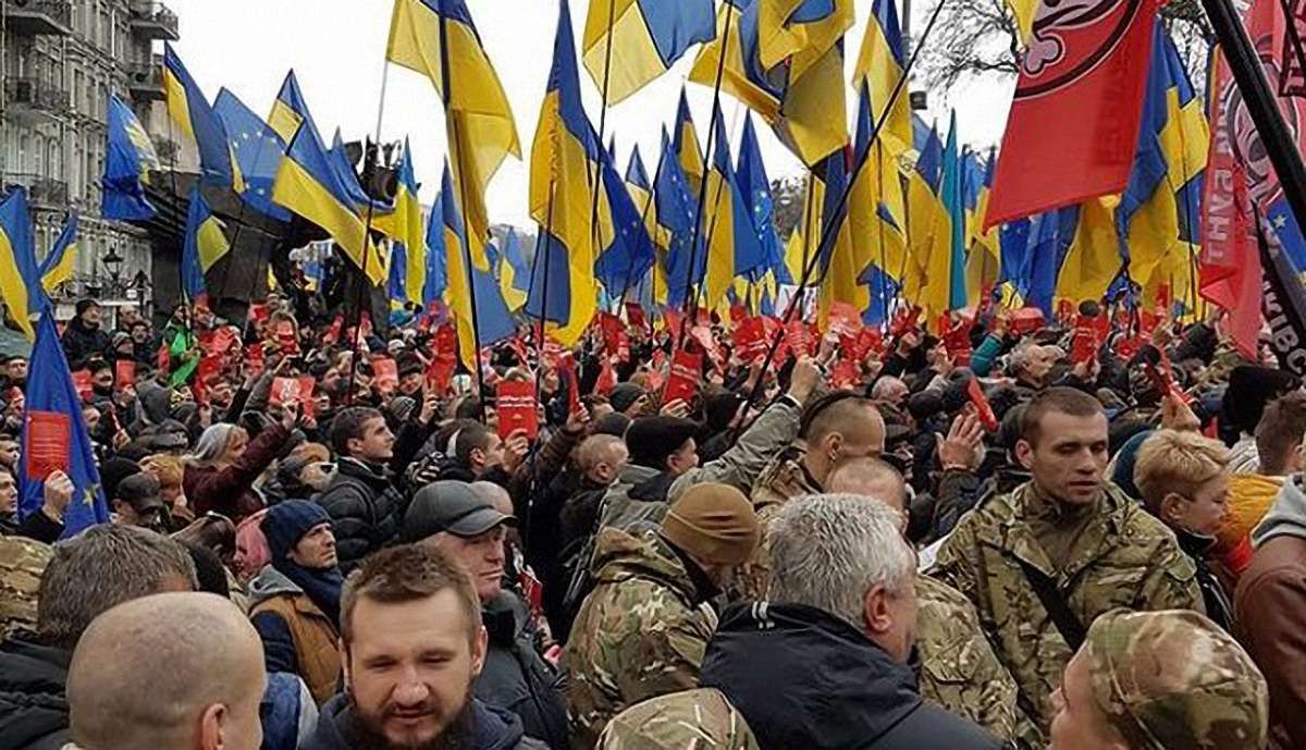 Більшість українців не хочуть легалізації зброї та заборони абортів – опитування

