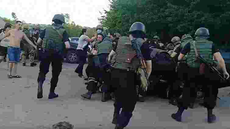 Під час рейдерського захоплення агрофірми на Кіровоградщині побилися ветерани АТО і поліція