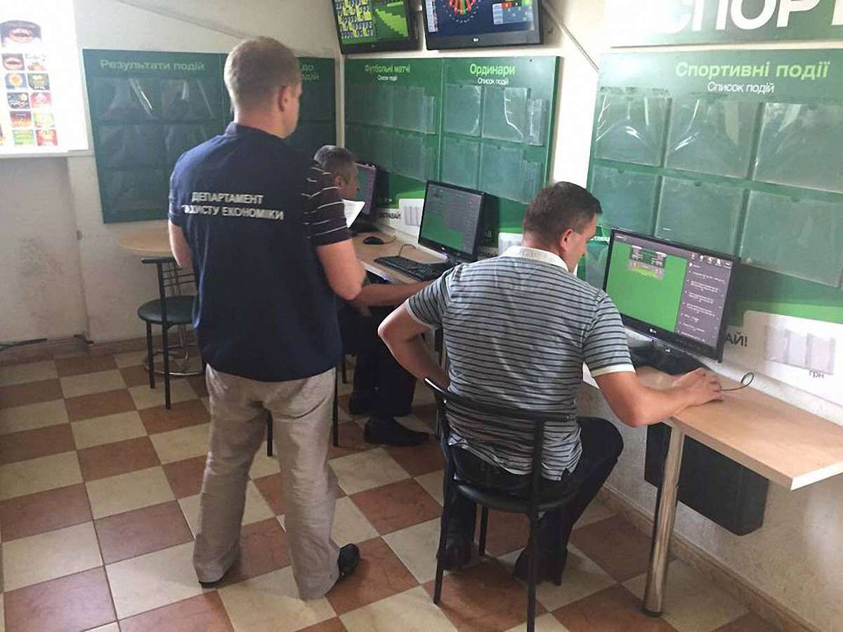 На Львівщині викрили 13 букмекерських контор
