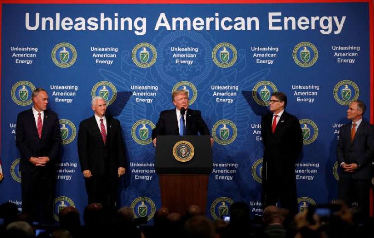 Трамп заявив про готовність продавати Україні «мільйони тонн вугілля»