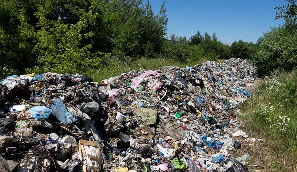 ЛОДА заперечила причетність до скидання львівського сміття на Прикарпатті