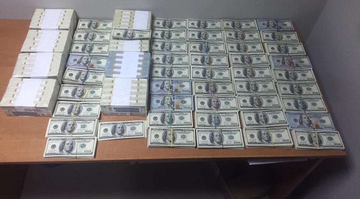 ГПУ знайшла у екс-чиновника Януковича понад $1 млн готівки та 14 квартир