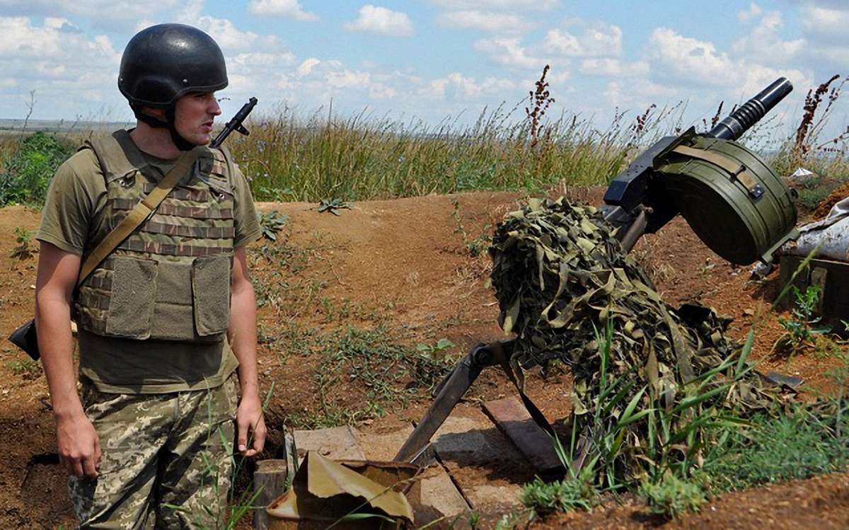 Сили АТО відбили наступ диверсійної групи бойовиків на Донеччині
