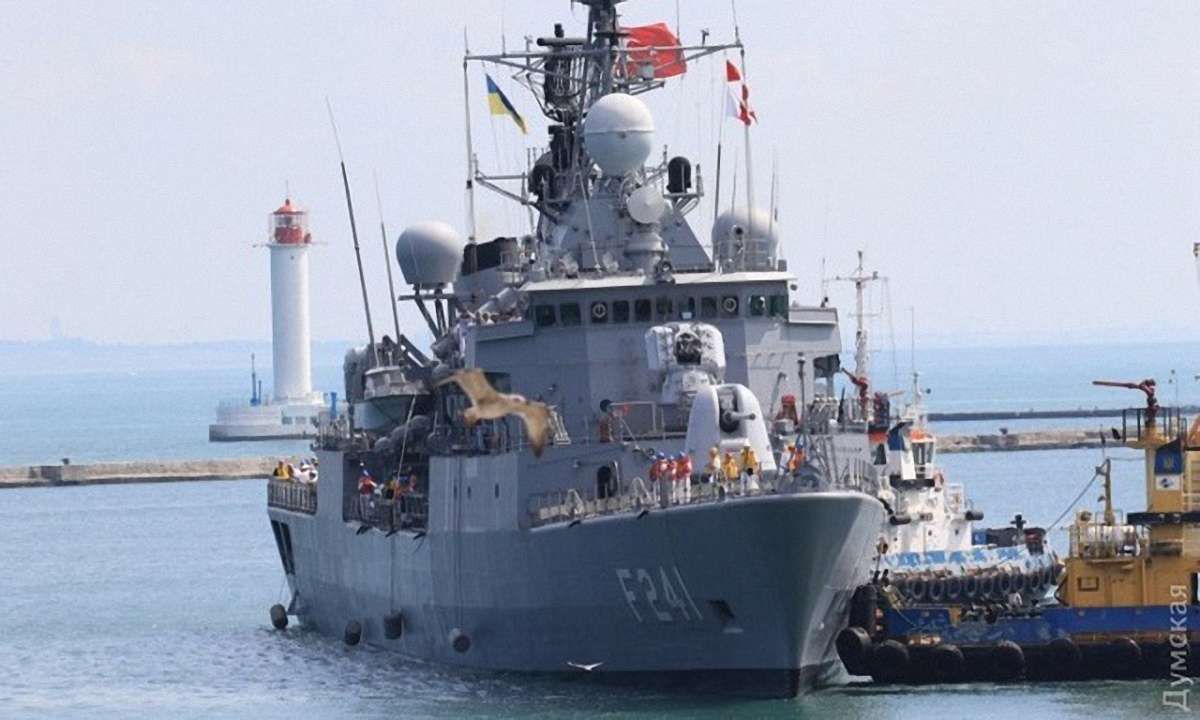 В Одесу на навчання прибули літаки та кораблі НАТО