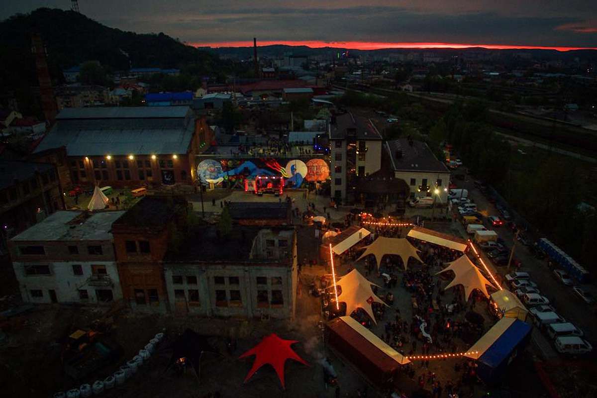 Їж, твори, кохай