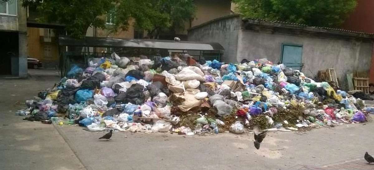 У Львові 192 переповнені сміттям майданчики