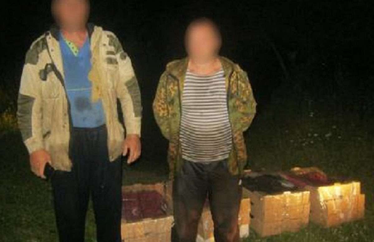 На Сумщині затримали росіян, що намагались пронести через кордон 12 ящиків ягід