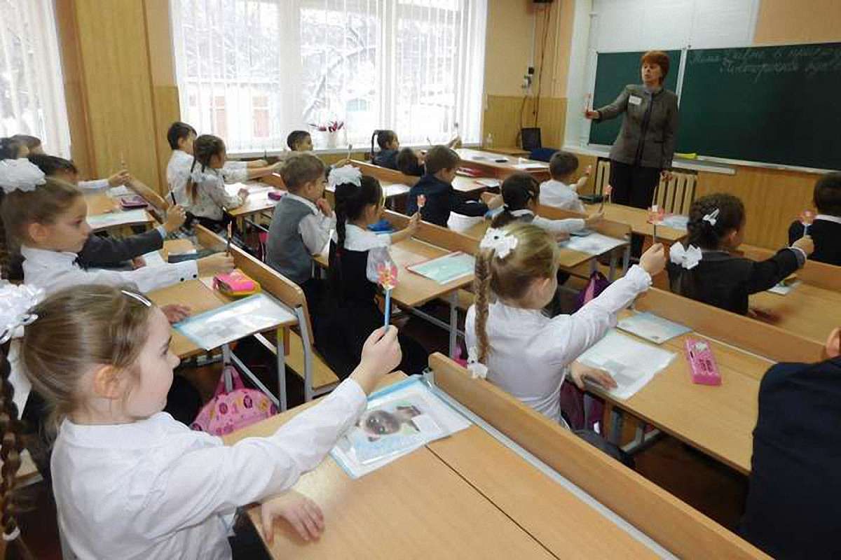 З вересня 100 шкіл працюватимуть за новим стандартом початкової освіти