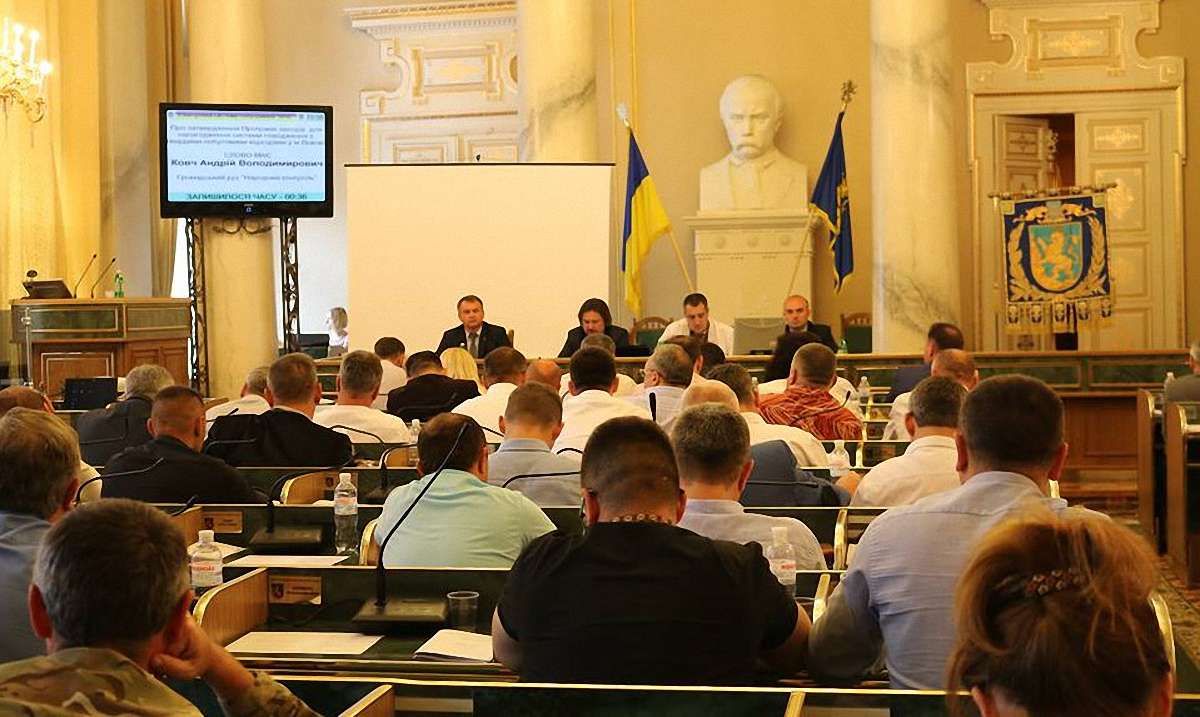 Депутати Львівської облради просять керівництво держави переглянути вирок засудженому воїну АТО