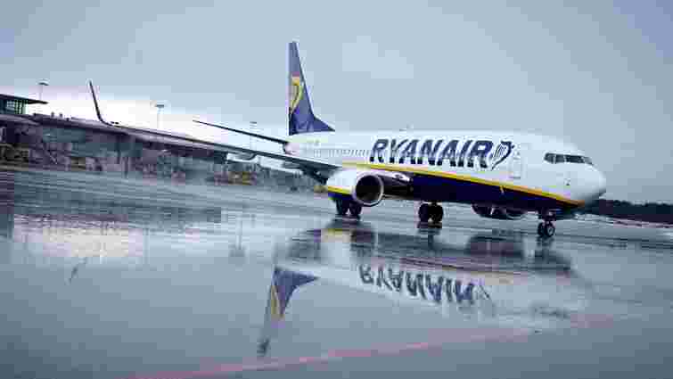 Ryanair почала повертати гроші за квитки на скасовані рейси з України