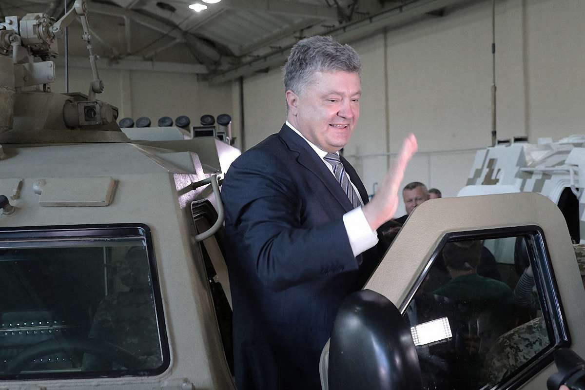 Петро Порошенко відвідав Львівський бронетанковий завод