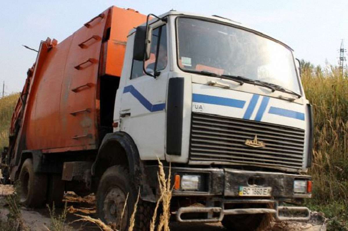 Зі Львова до кінця місяця мають вивезти 3 тис. тонн сміття