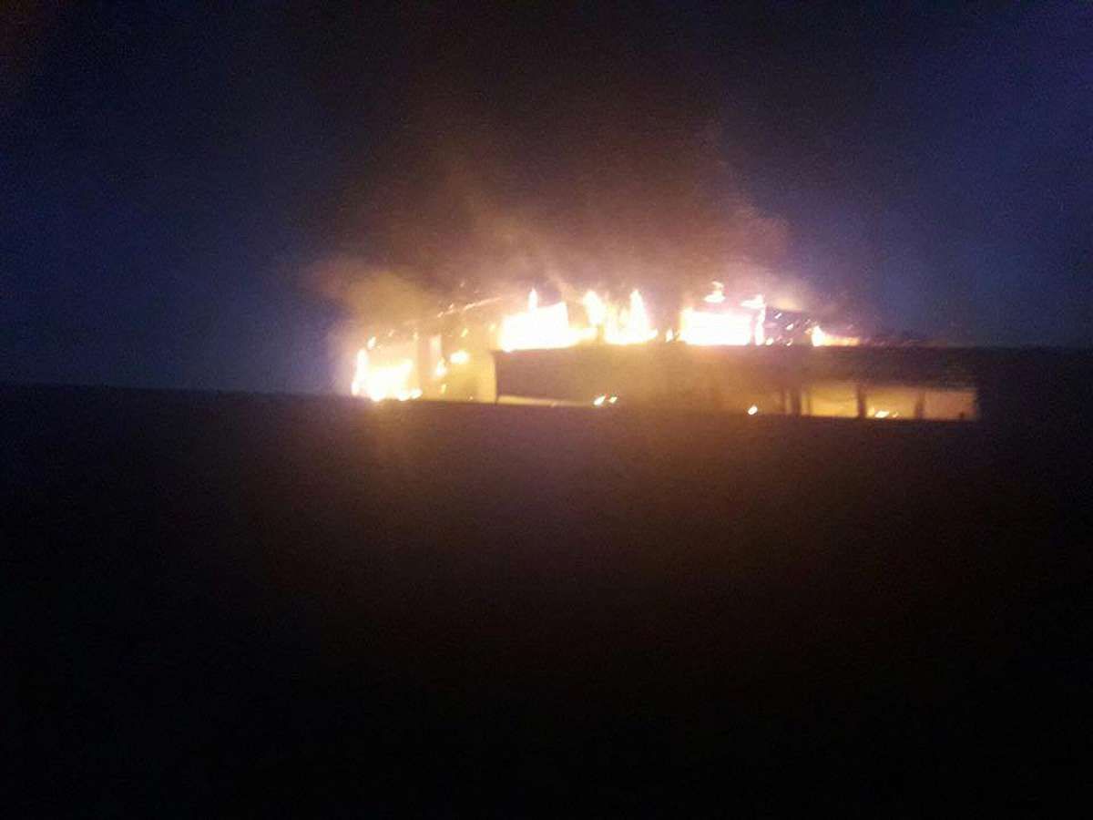 На Львівщині виникла масштабна пожежа на підприємстві