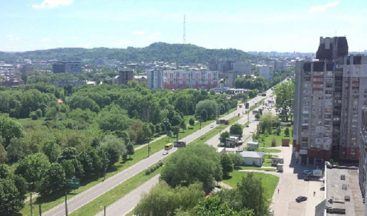 У Львові після падіння з дев'ятого поверху загинула жінка