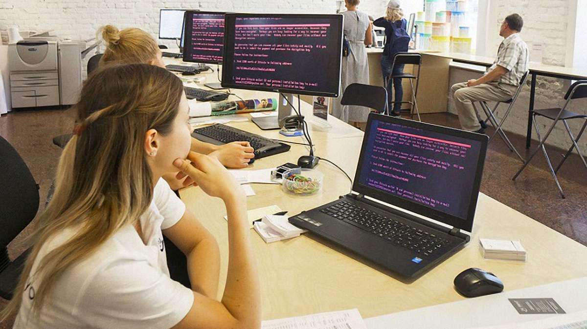 Після атаки вірусу Petya.A лише 10% українських компаній убезпечили свою техніку, – кіберполіція