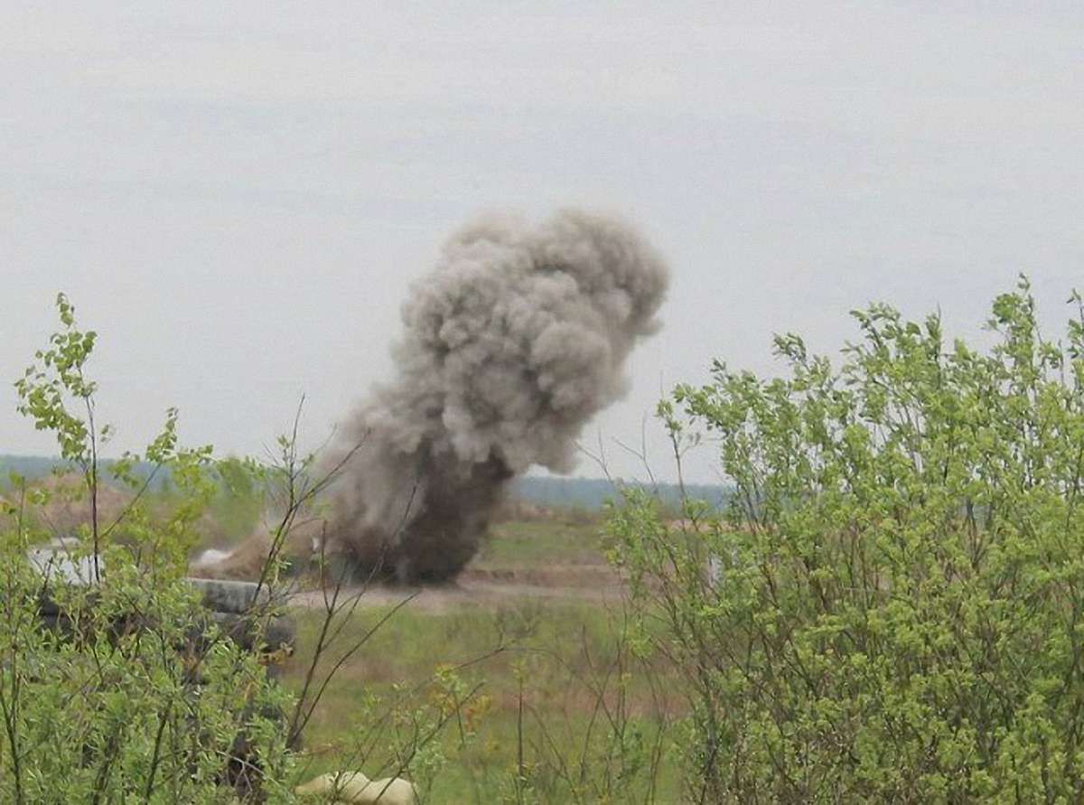 На Дніпропетровщині під час змагань на полігоні вибухнув боєприпас: постраждали 8 військових