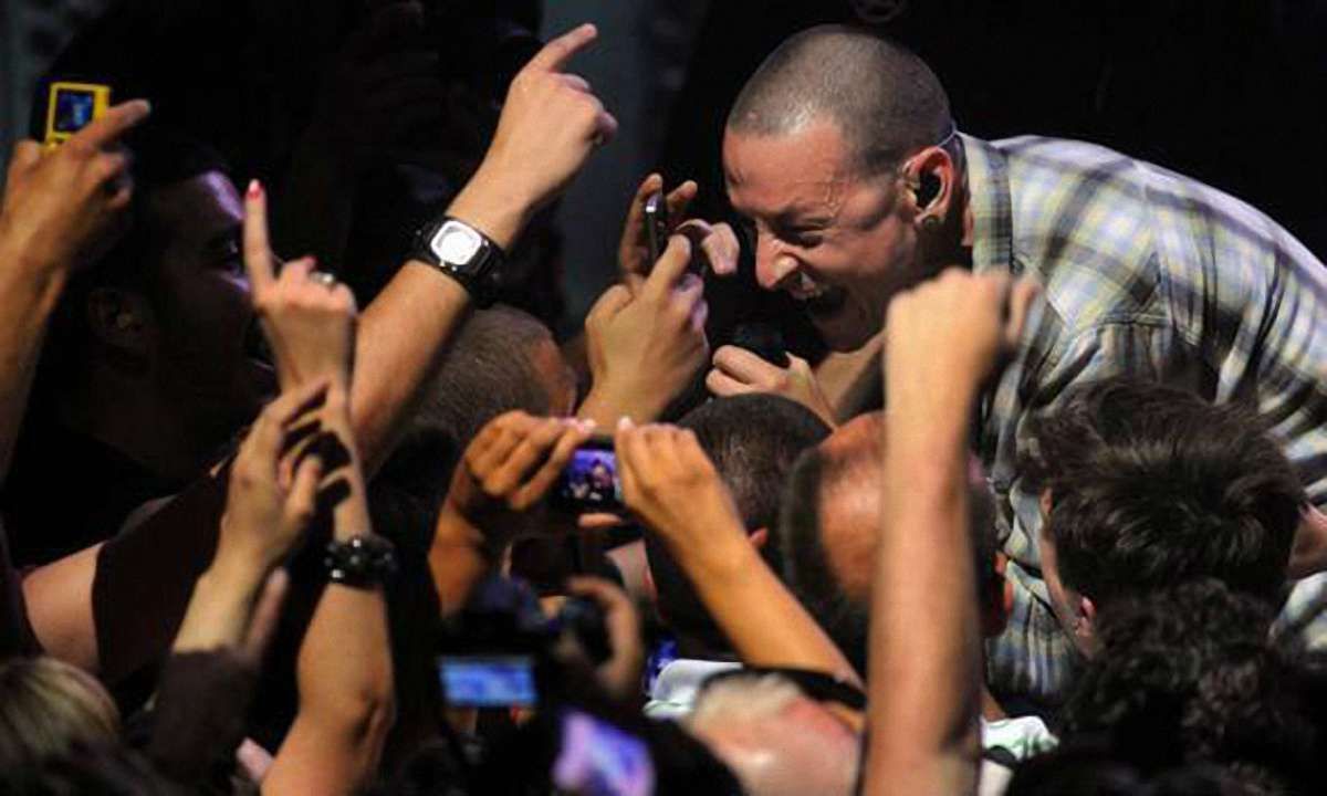 Фронтмен групи Linkin Park вчинив самогубство