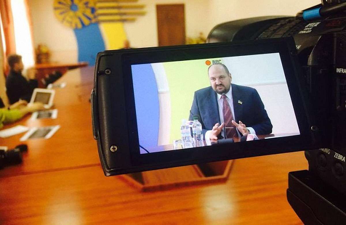 Народному депутату Розенблату вдягнули електронний браслет стеження 