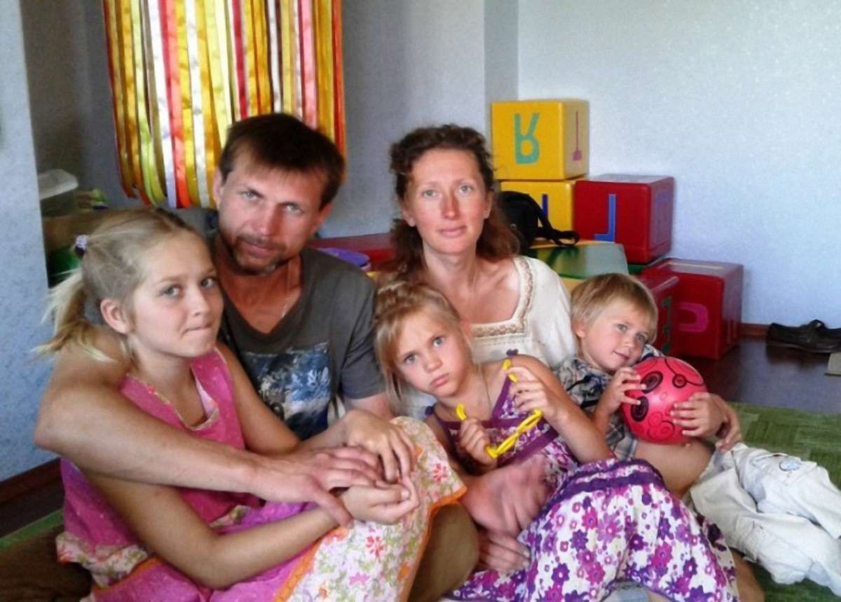 На Житомирщині в благополучної сім'ї вегетаріанців забрали трьох дітей до притулку