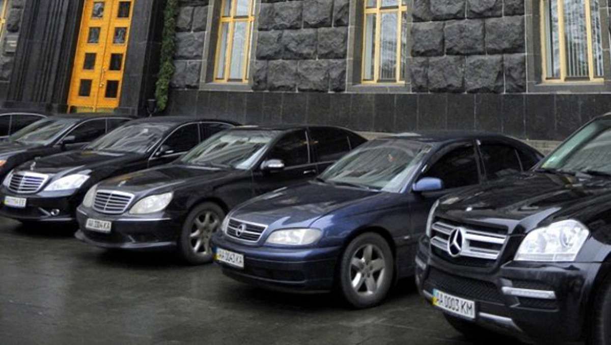 Генпрокуратура закуповує автомобілів на ₴9,5 млн