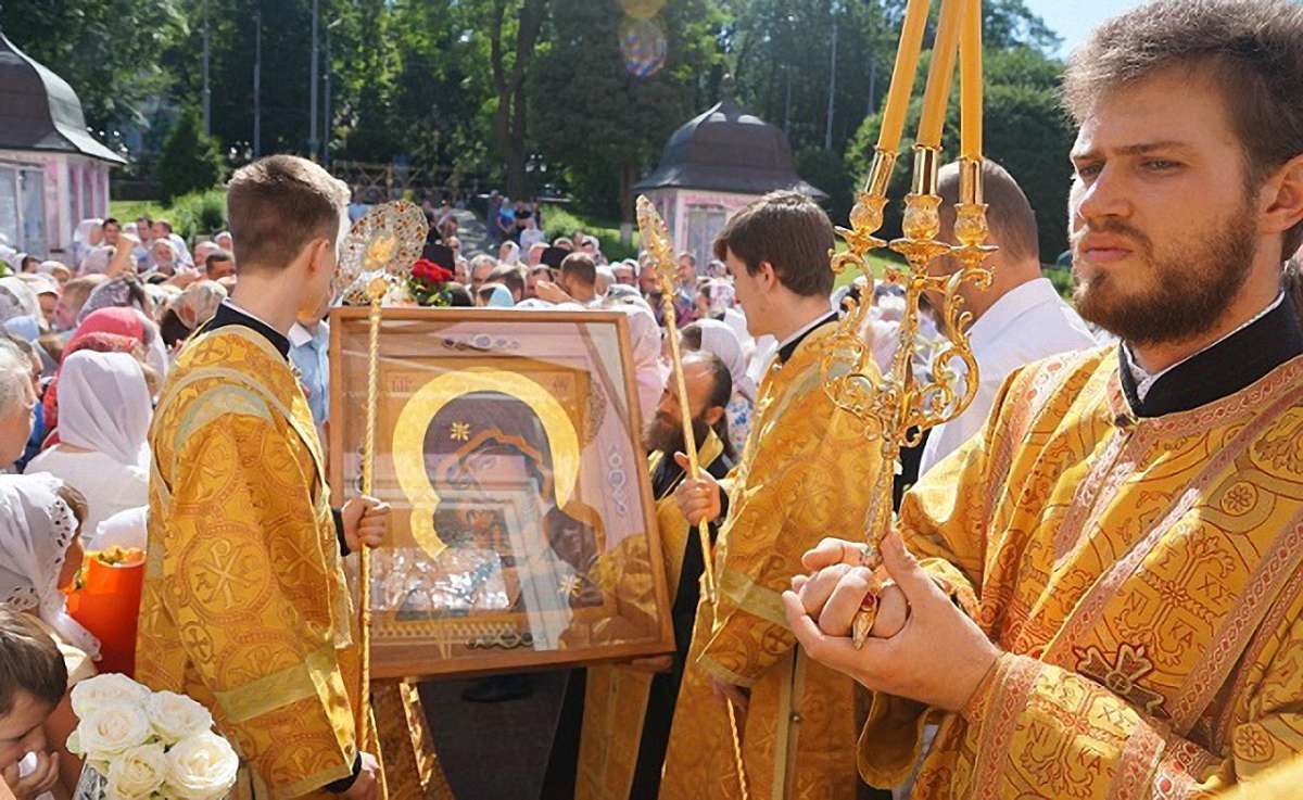 Майже 40% вірян підтримують створення Єдиної помісної церкви в Україні