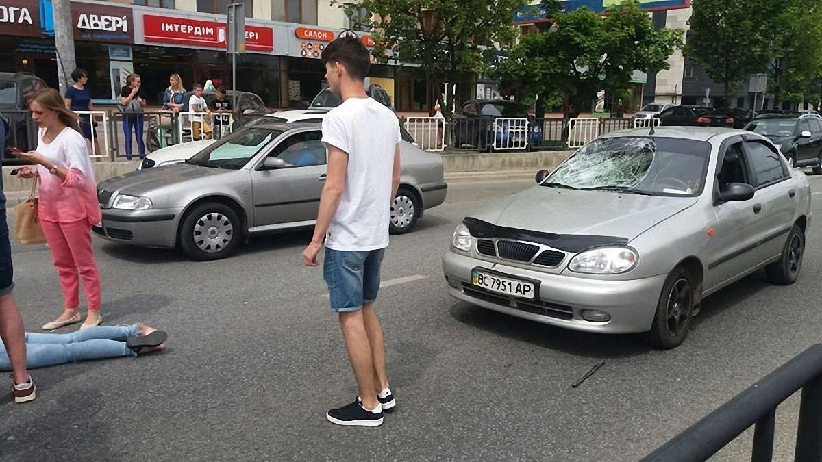 Автомобіль збив 24-річну львів’янку на пішохідному переході