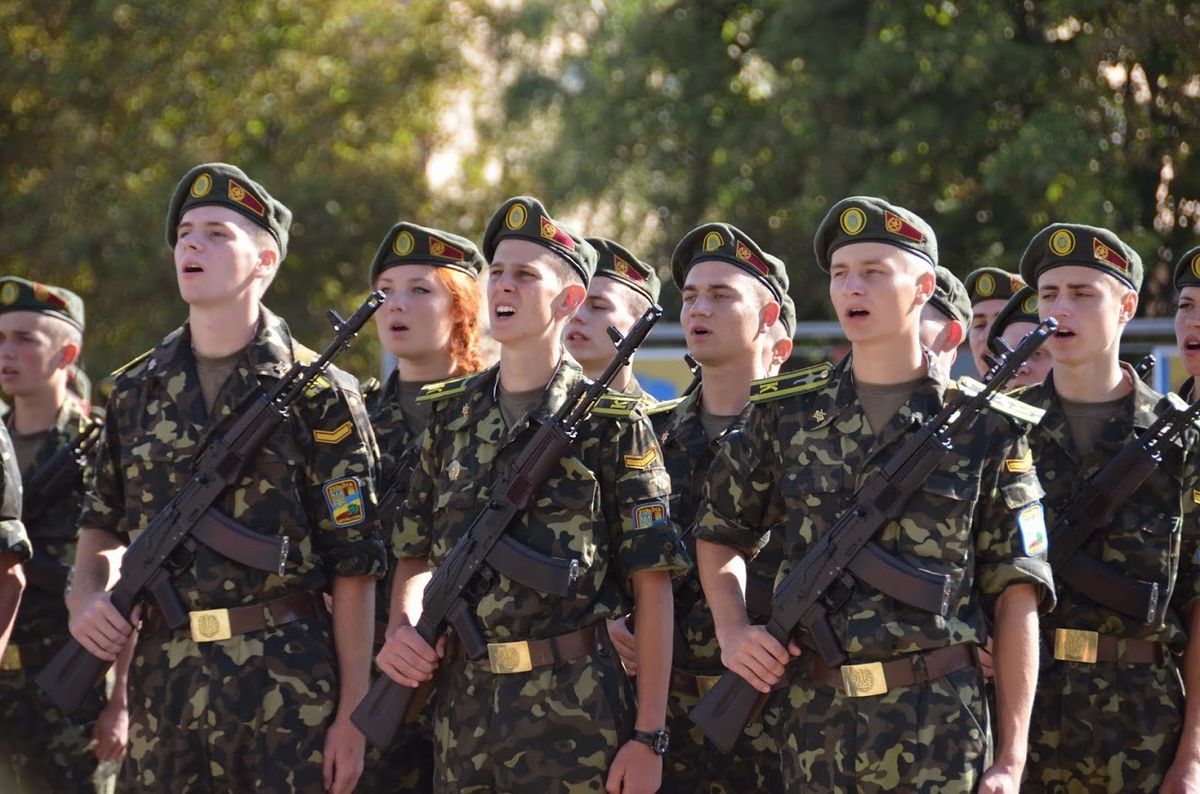 На Полтавщині військовослужбовець збував наркотики курсантам військового ВУЗу