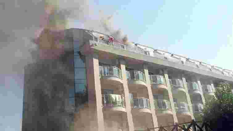 Через пожежу з готелю у Туреччині евакуювали 400 осіб