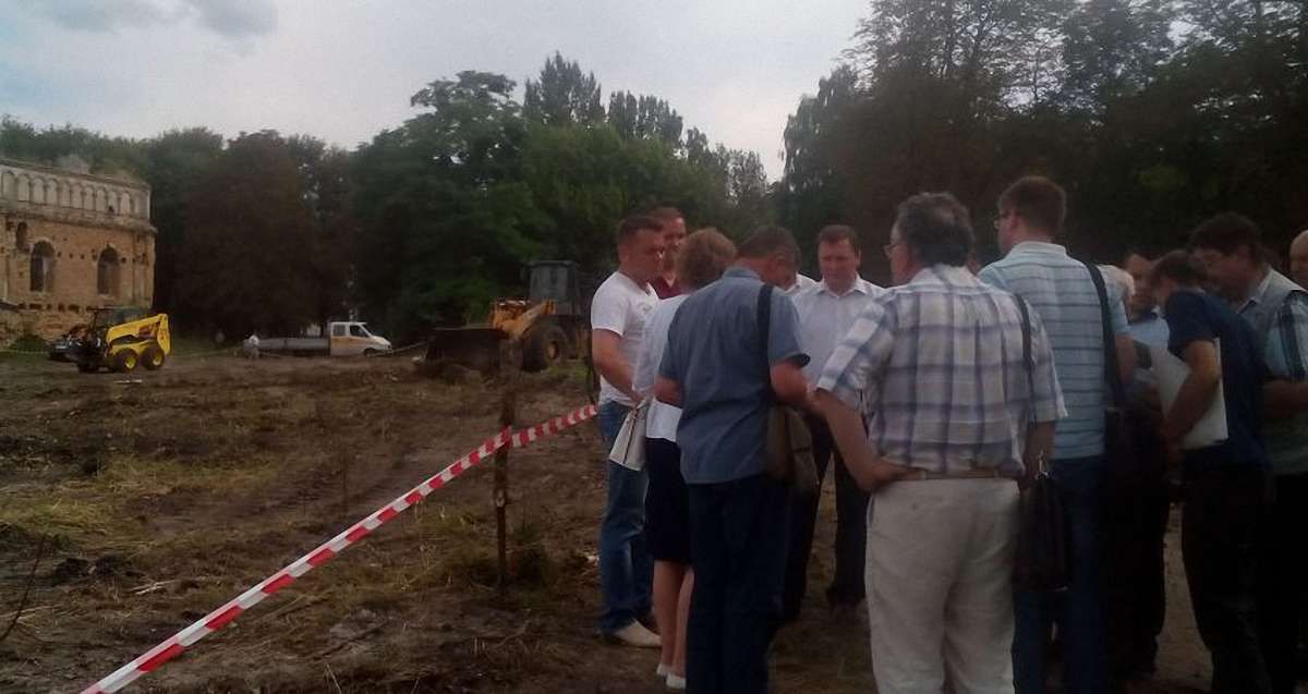 У міському парку Сокаля виявили рештки давнього городища