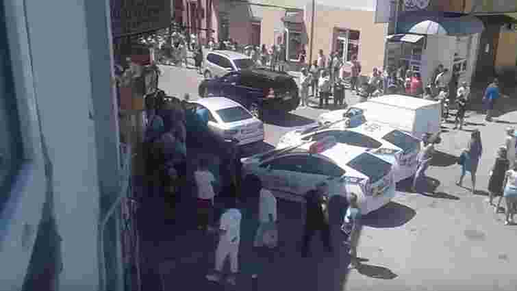 У центрі Івано-Франківська обстріляли автомобіль, поранений чоловік